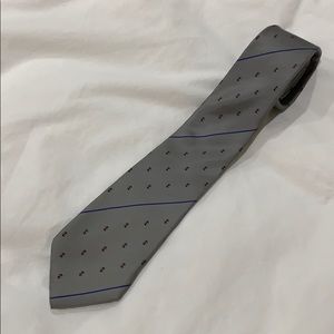 Geoffrey Beene grey blue maroon 100% silk tie